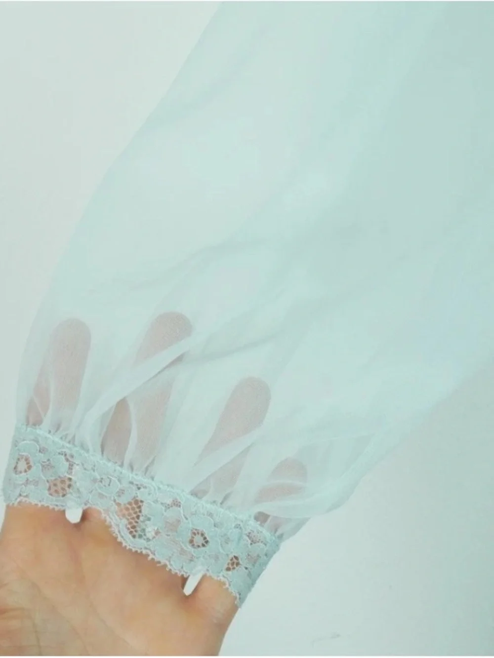 Vintage Sheer Nylon Peignoir Robe Bed Jacket Coquette Baby Blue Lace Babydoll M